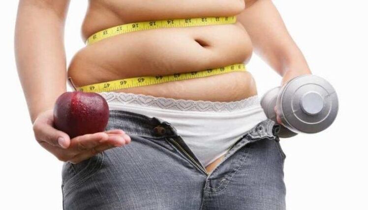 Процесс похудения требует от девушки соблюдения многих правил. 