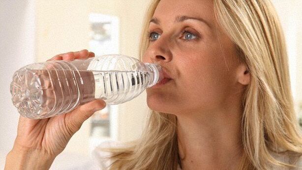 пить воду при панкреатите